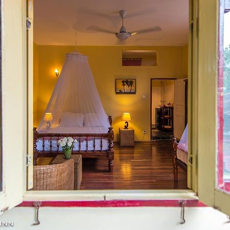 Alamanda Inn, Boutique Hotel And French Restaurant Янгон Экстерьер фото