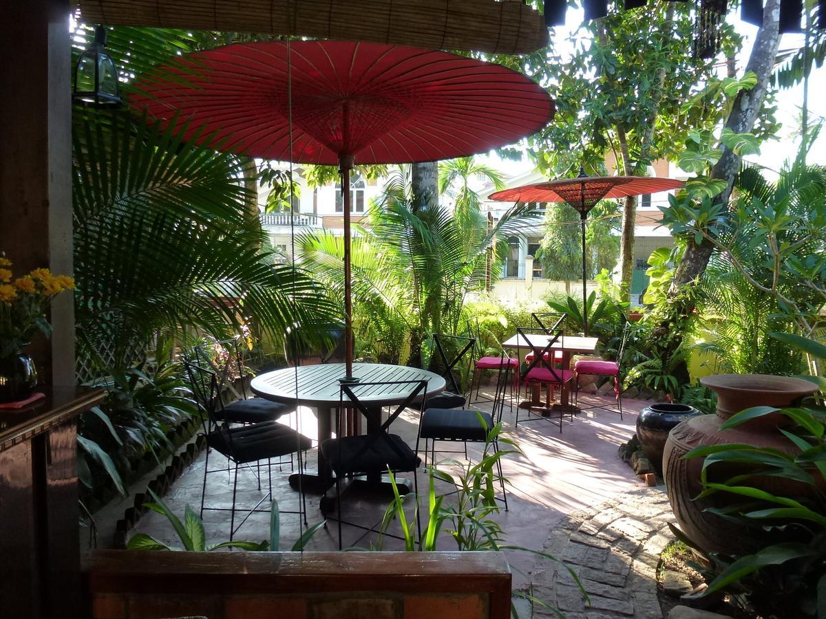 Alamanda Inn, Boutique Hotel And French Restaurant Янгон Экстерьер фото